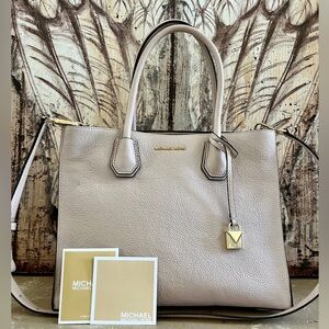 Michael Kors Med Blush Pebble Leather Satchel Crossbody